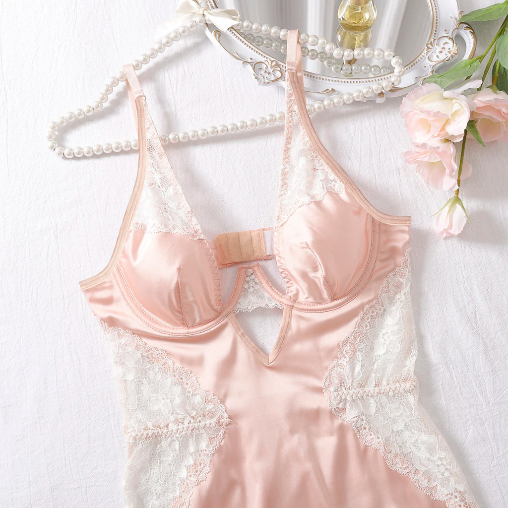 Ellolace Robe en satin sexy à col en V profond Lingerie sexy en dentelle patchwork fendue Robe de nuit sissy Robe nuisette en soie pour femmes