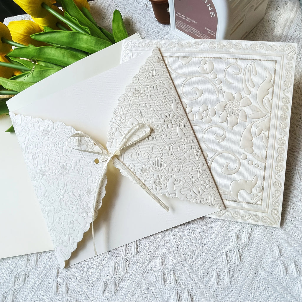 2 invitations de mariage élégantes carrées avec nœud découpé, cartes intérieures et pochettes d'enveloppe - Fournitures et décorations pour mariage et fête