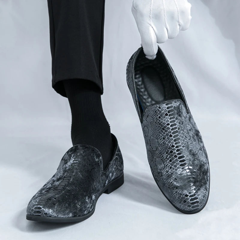 Chaussures de banquet pour hommes les plus vendues Europe Amérique Chaussures plates confortables à semelles souples Chaussures de bureau pour hommes d'affaires