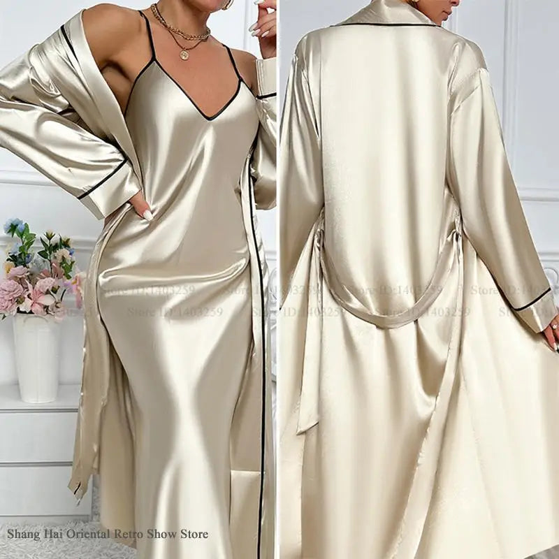 Ensemble Robe et Nuisette Satin — Vêtements de Nuit de Mariée