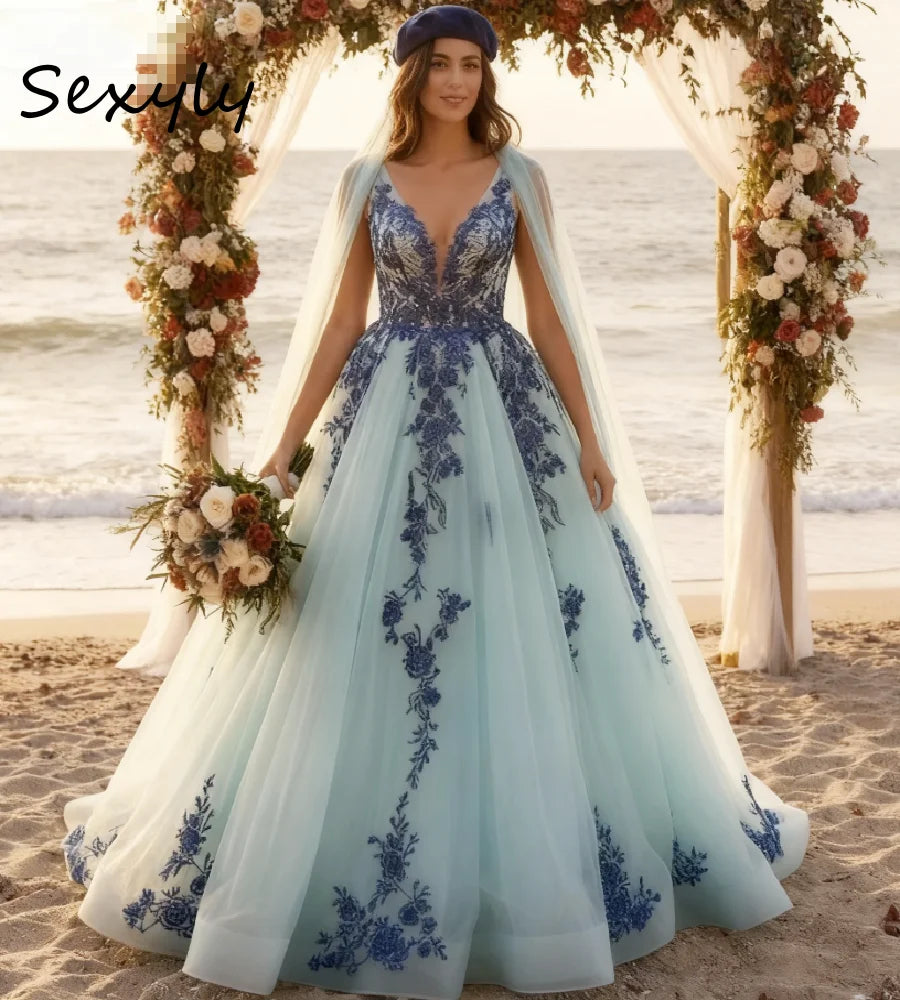 Robe de mariée gothique bleue alternative 2026, style hippie, en dentelle, pour la plage, coupe évasée, en tulle, col en V, robes de mariée de campagne bicolores.