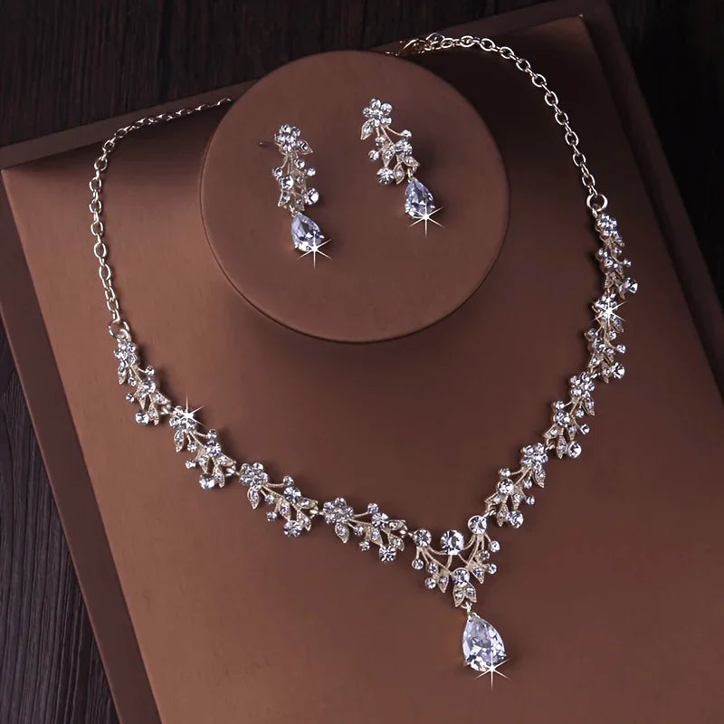 Parure de mariée de luxe zircon et strass (collier et boucles d'oreilles)