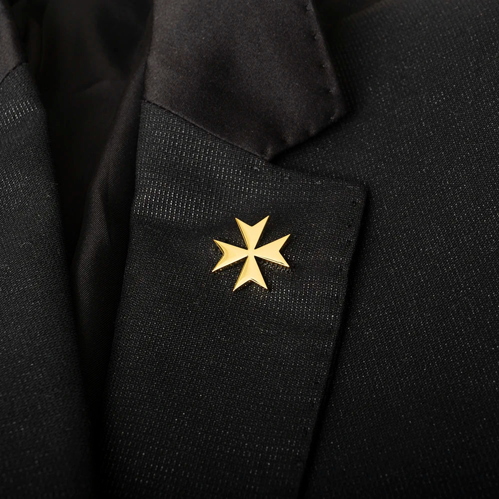 Broches tendance Malte en acier inoxydable pour hommes, broche de col de chemise à fermoir croisé, bijoux de mariage pour le marié, cadeaux pour le témoin.