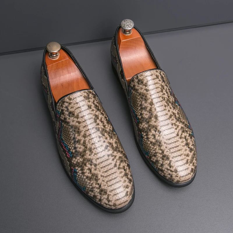 Chaussures de banquet pour hommes les plus vendues Europe Amérique Chaussures plates confortables à semelles souples Chaussures de bureau pour hommes d'affaires