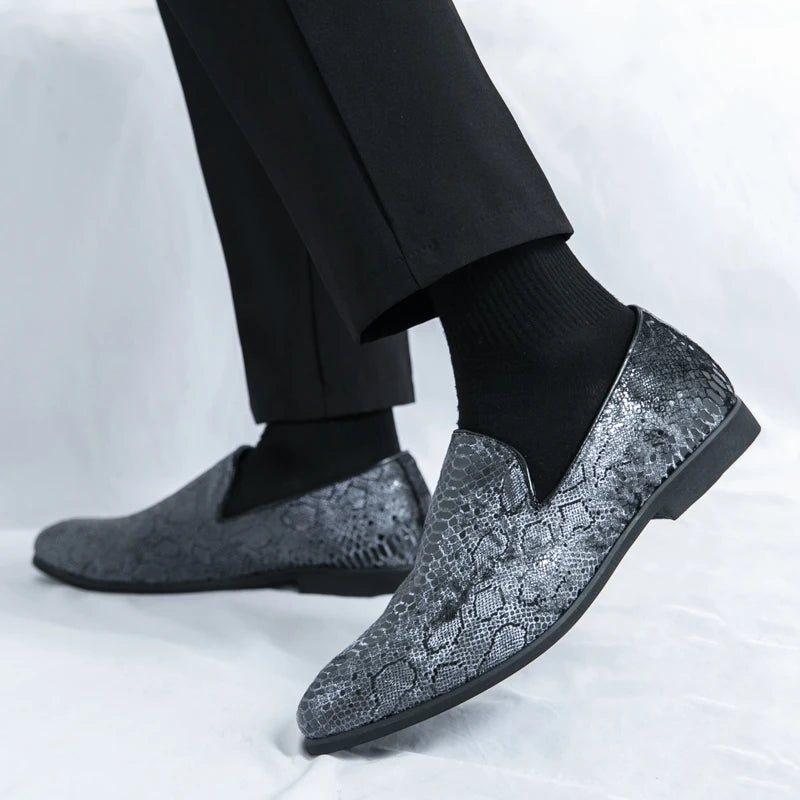 Chaussures de banquet pour hommes les plus vendues Europe Amérique Chaussures plates confortables à semelles souples Chaussures de bureau pour hommes d'affaires