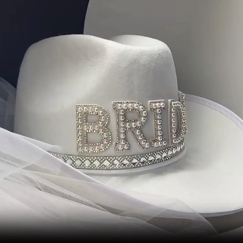 Chapeau en Jean Blanc "Bride to Be" avec Voile Décoration de Mariage, Douche Nuptiale, Fiançailles, Enterrement de Vie de Jeune Fille, Accessoire de Coiffure
