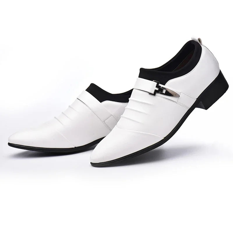 Chaussures habillées classiques pour hommes Chaussures à enfiler en cuir PU pour hommes Grande taille Bout pointu Affaires Décontracté Chaussures de cérémonie pour hommes pour mariage 2024