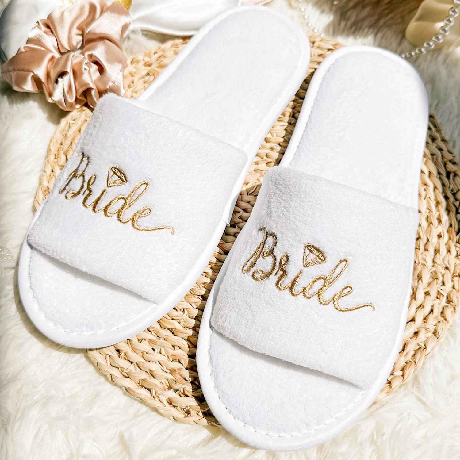 Chaussons de mariée et de demoiselle d'honneur, Chaussons de mariage à enfiler pour invités, à bout ouvert avec broderies dorées, vert menthe et roses