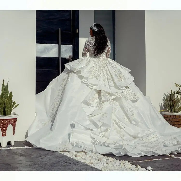 Robes de mariée A-Line de style arabe luxueux 2026, manches longues, grande taille, traîne bouffante, robe de soirée de princesse à paillettes scintillantes
