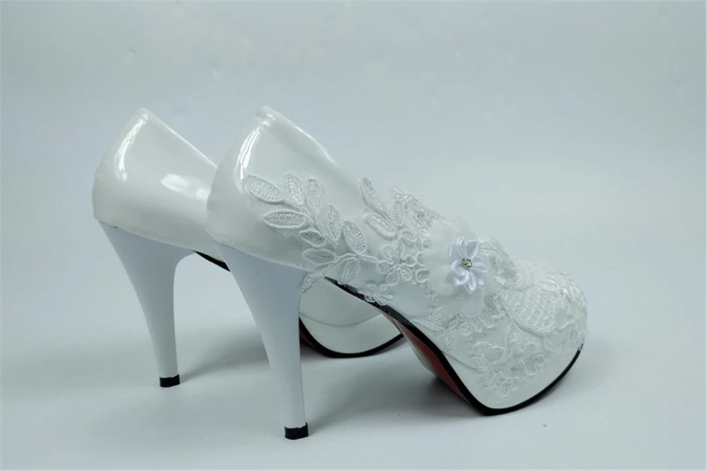 Printemps, bout rond, imperméables, plateformes, lacets, strass, talons bas, chaussures de mariée, talons aiguilles fins, chaussures habillées, grandes tailles pour femmes