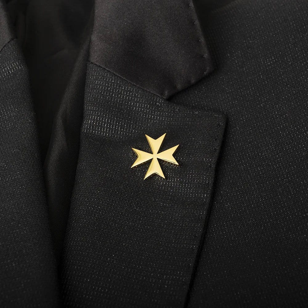 Broches tendance Malte en acier inoxydable pour hommes, broche de col de chemise à fermoir croisé, bijoux de mariage pour le marié, cadeaux pour le témoin.