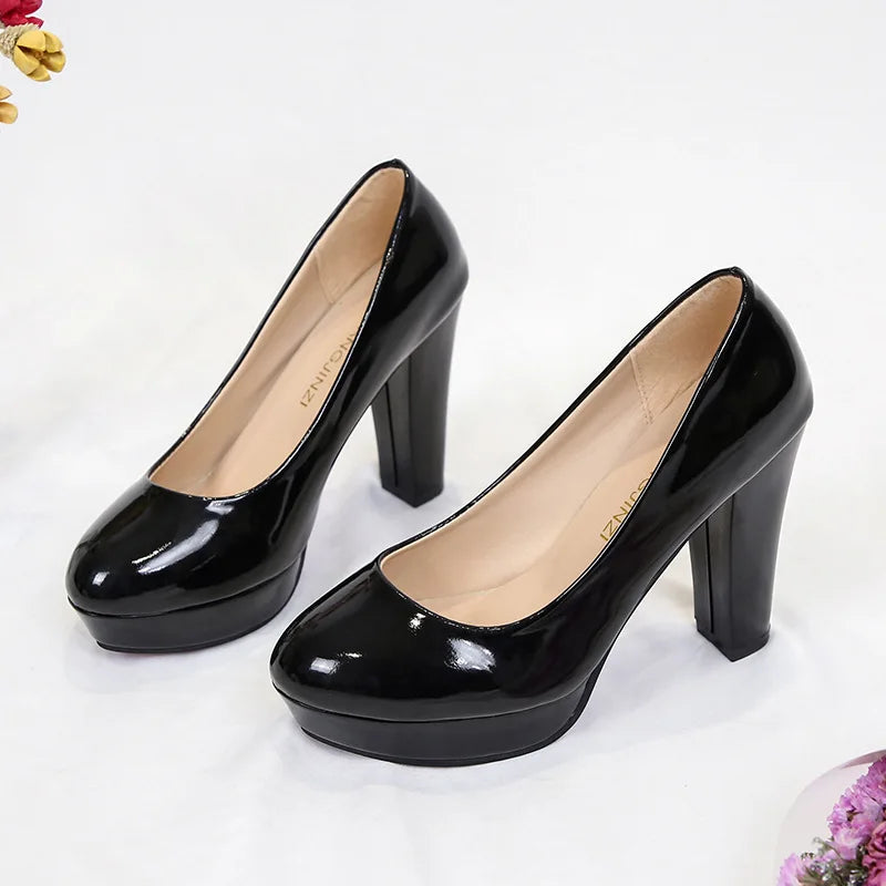 Chaussures à talons hauts pour femmes, chaussures de mariage blanches, talons épais, escarpins de soirée à la mode, chaussures noires, rouges, grande taille, printemps