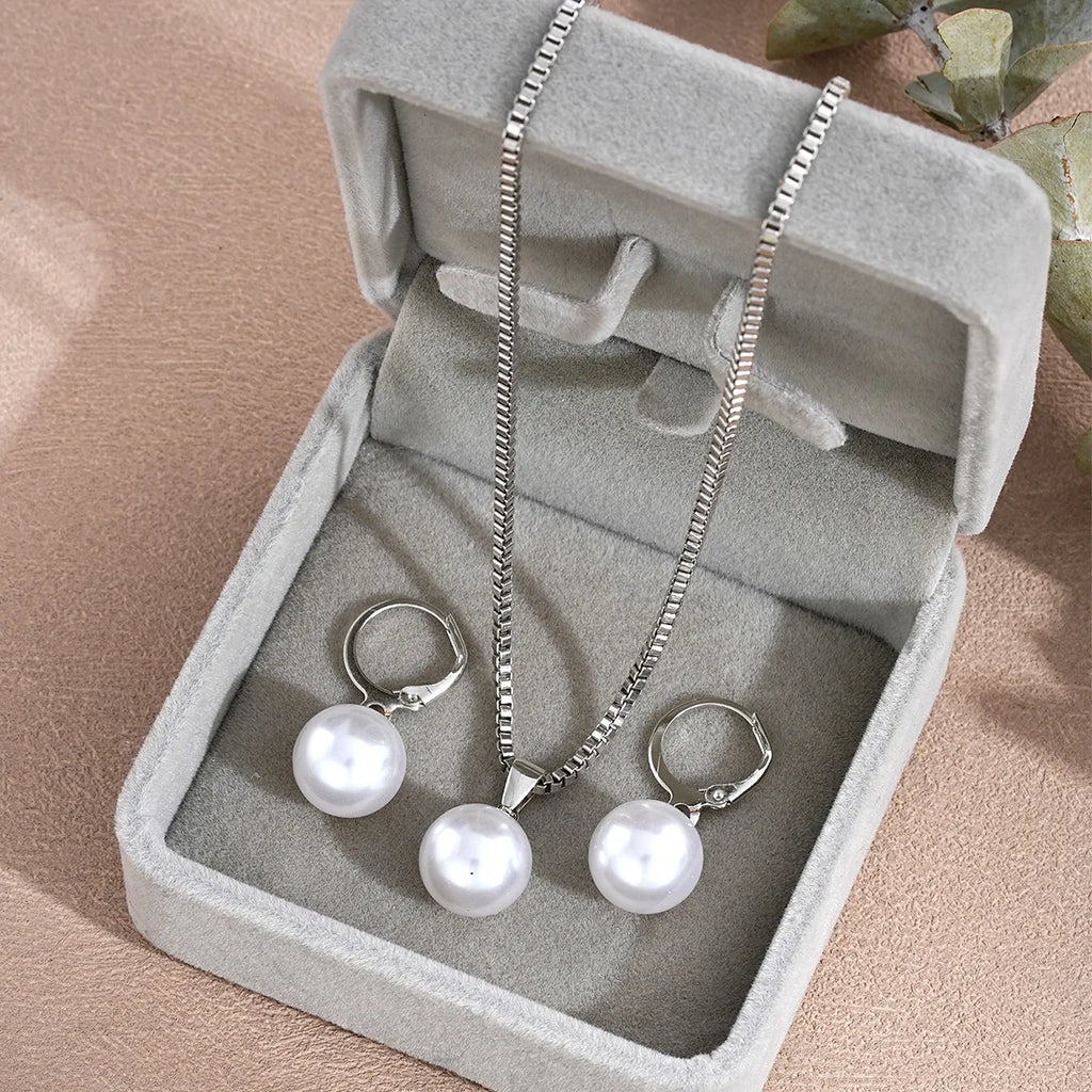 Parure collier et boucles d'oreilles de mariée perles et strass — 3 pièces
