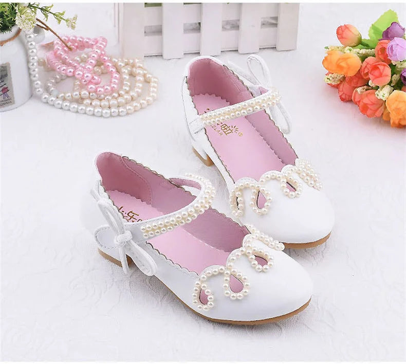 Nouvelles chaussures à talons hauts de princesse pour enfants, chaussures en cuir pour robe de mariée de fille, chaussures blanches pour enfants, chaussures de performance pour étudiants