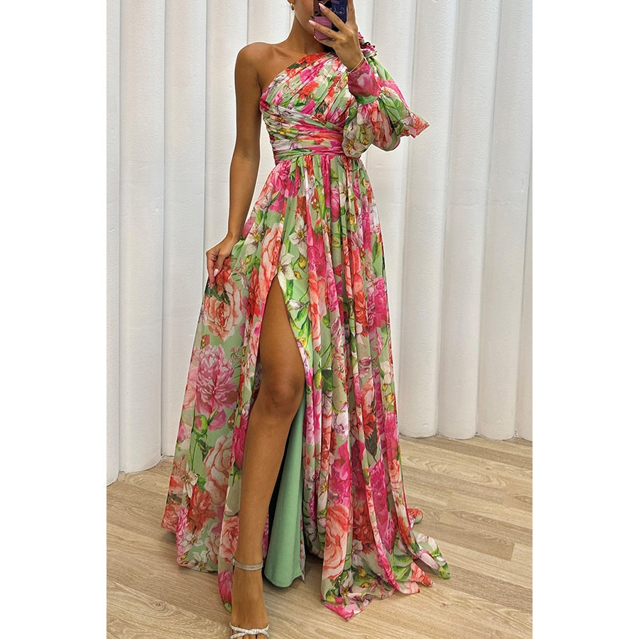 Robe longue fendue à imprimé floral et à une épaule
