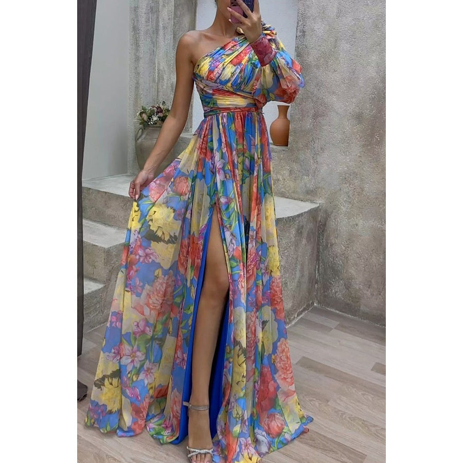 Robe longue fendue à imprimé floral et à une épaule