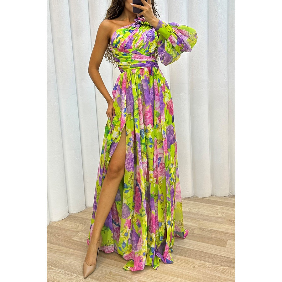 Robe longue fendue à imprimé floral et à une épaule
